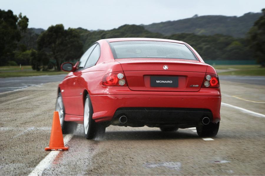 Holden Monaro VZ 2004 года  (фото 11 из 70)